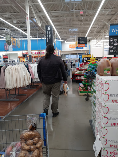 Department Store «Walmart Supercenter», reviews and photos, 7 Dowling Village Boulevard, North Smithfield, RI 02896, USA