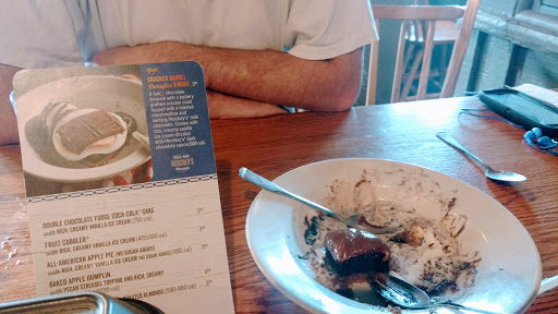 American Restaurant «Cracker Barrel Old Country Store», reviews and photos, 6941 Charlotte Pike, Nashville, TN 37209, USA