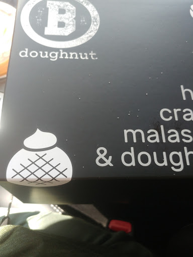 Donut Shop «B. Doughnut», reviews and photos, 7 Loudoun St SW, Leesburg, VA 20175, USA
