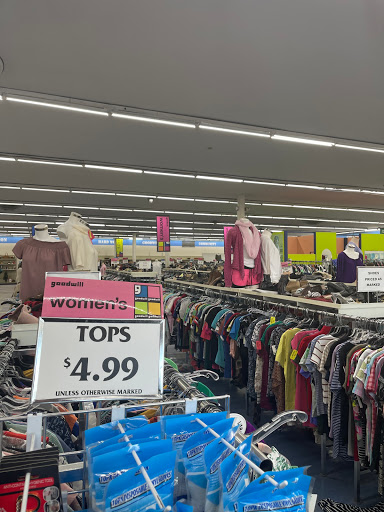 Thrift Store «Goodwill Industries of the Chesapeake, Inc.», reviews and photos