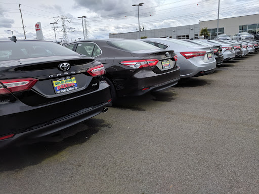 Toyota Dealer «Doxon Toyota of Auburn», reviews and photos, 3405 Auburn Way N, Auburn, WA 98002, USA