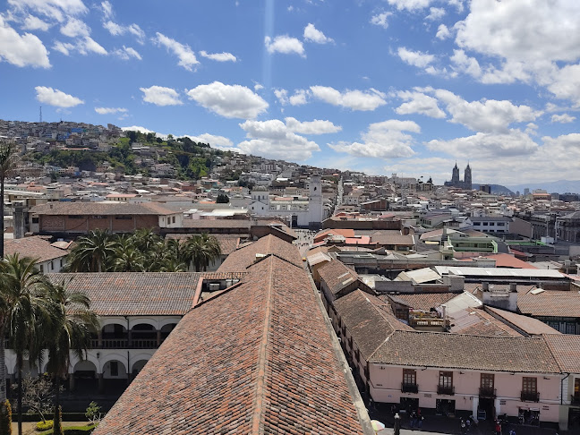 Cuenca 477 y, Quito 170401, Ecuador