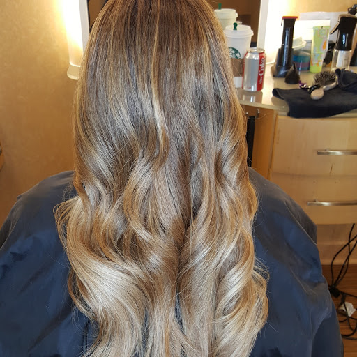 Hair Salon «Regis Salon», reviews and photos, 9566 Destiny USA Dr E208, Syracuse, NY 13290, USA