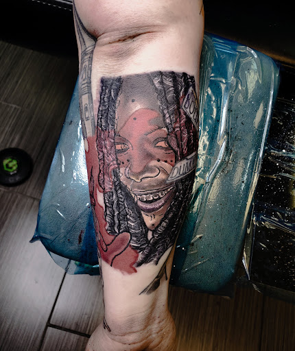 Tattoo Shop «Mind Crusher Tattoo», reviews and photos, 6705 N Clark St, Chicago, IL 60626, USA