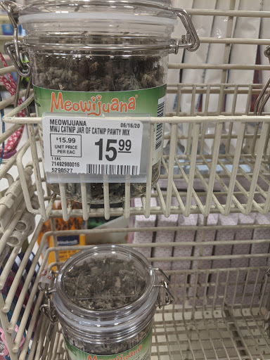 Pet Supply Store «PetSmart», reviews and photos, 1550 Butterfield Rd, Downers Grove, IL 60515, USA