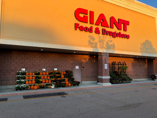 Giant Pharmacy, 1874 Bethlehem Pike, Flourtown, PA 19031, USA, 