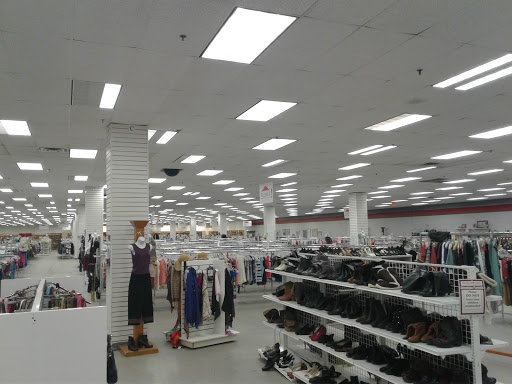 Thrift Store «Impact Thrift Stores - Feasterville», reviews and photos, 91 E Street Rd, Feasterville-Trevose, PA 19053, USA