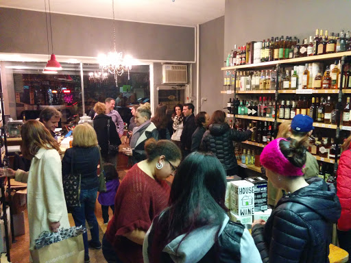 Liquor Store «Little Mo Wine & Spirits», reviews and photos, 1125 Nostrand Ave, Brooklyn, NY 11225, USA