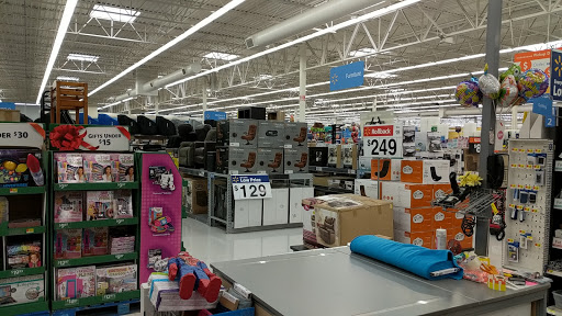 Department Store «Walmart Supercenter», reviews and photos, 505 S Dunlap St, Savoy, IL 61874, USA