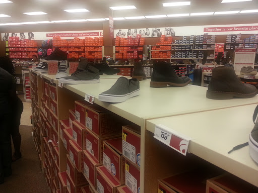 Shoe Store «Famous Footwear», reviews and photos, 1515 US-22 #42, Watchung, NJ 07069, USA