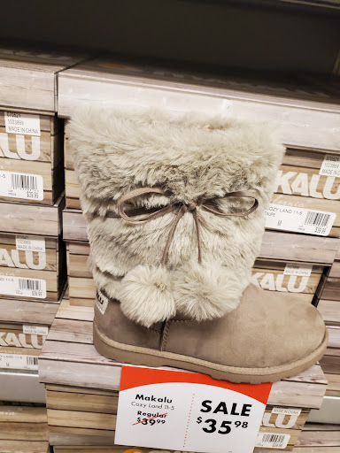 Shoe Store «Shoe Carnival», reviews and photos, 11255 Garland Rd, Dallas, TX 75218, USA