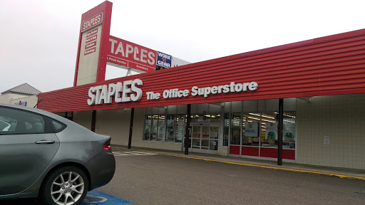 Office Supply Store «Staples», reviews and photos, 757 Gallivan Blvd, Dorchester, MA 02122, USA