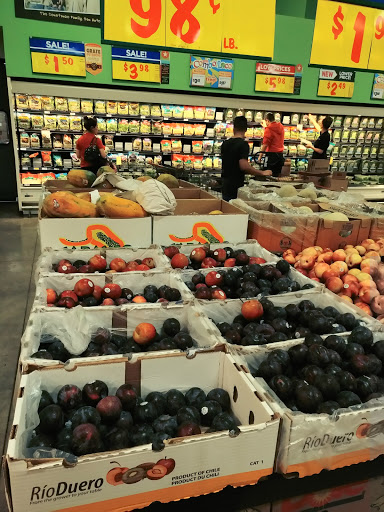 Grocery Store «H-E-B Grocery», reviews and photos, 7811 McPherson Rd, Laredo, TX 78045, USA