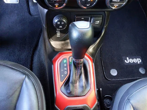 Car Dealer «Lithia Chrysler Dodge Jeep Ram FIAT of Santa Rosa», reviews and photos, 2727 Dowd Dr, Santa Rosa, CA 95407, USA