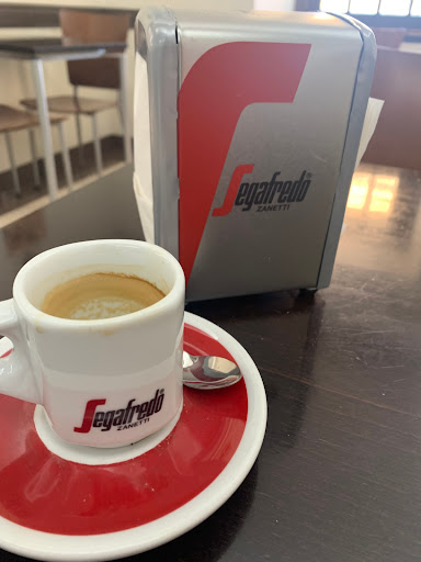 A Bela Cafeteira no Carcavelos, Lisboa