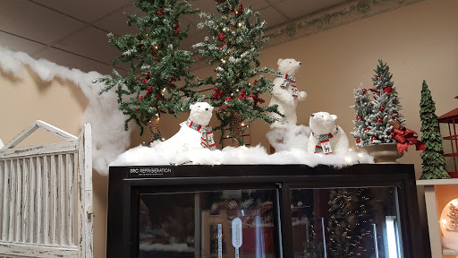 Florist «Davis Florist», reviews and photos, 82 Drury Dr, La Plata, MD 20646, USA