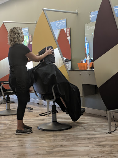 Hair Salon «Great Clips», reviews and photos, 15004 Detroit Ave, Lakewood, OH 44107, USA