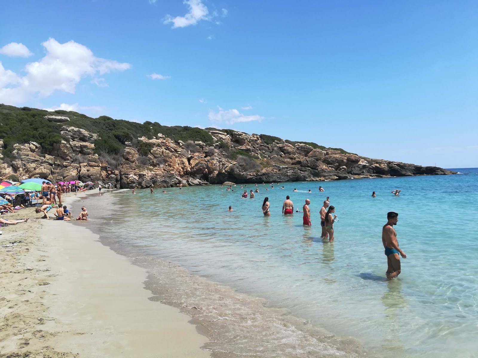 Φωτογραφία του Spiaggia di Calamosche με επίπεδο καθαριότητας εν μέρει καθαρό