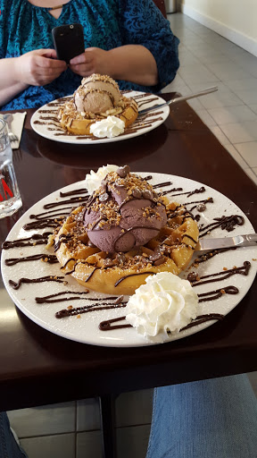 Dessert Restaurant «Dessert Cafe», reviews and photos, 4500 N French Rd, East Amherst, NY 14051, USA