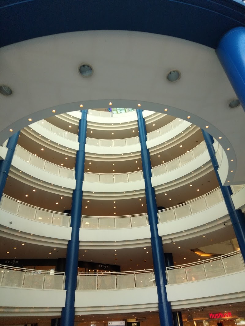 港北東急ショッピングセンター屋内駐車場 神奈川県横浜市都筑区茅ケ崎中央 駐車場 駐車場 グルコミ