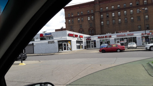 GameHeadz Highland Park, 13234 Woodward Ave, Highland Park, MI 48203, USA, 