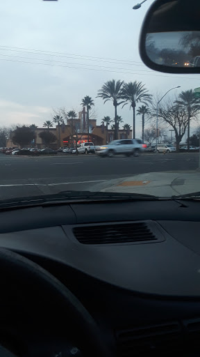 Movie Theater «Regal Cinemas Modesto 10», reviews and photos, 3969 McHenry Ave, Modesto, CA 95356, USA