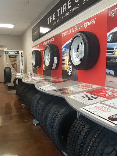 Tire Shop «Firestone Complete Auto Care», reviews and photos, 3521 Veterans Memorial Blvd, Metairie, LA 70002, USA