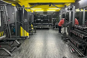 ARNOLD STRONG GYM image