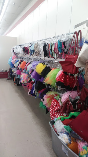 Thrift Store «Haltom Thrift», reviews and photos, 3137 Denton Hwy, Haltom City, TX 76117, USA