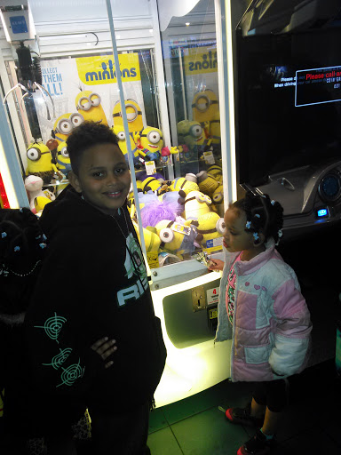 Movie Theater «Concourse Plaza Multiplex Cinemas», reviews and photos, 214 E 161st St, Bronx, NY 10451, USA