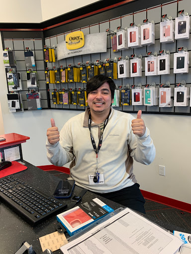 Cell Phone Store «Verizon Wireless - Cellular Plus», reviews and photos, 17390 SE Bluff Rd Suite 2, Sandy, OR 97055, USA