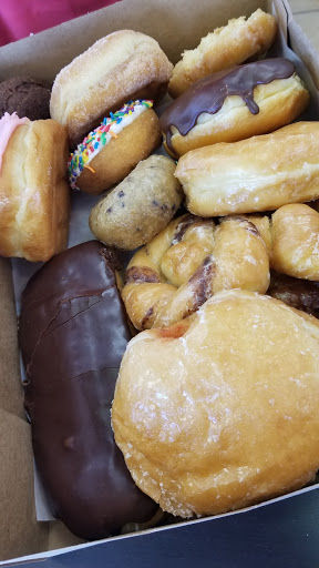 Donut Shop «Walton Donuts», reviews and photos, 10920 S Parker Rd, Parker, CO 80134, USA