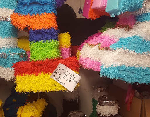 Florist «Davany Flowers & Pinatas», reviews and photos, 522 Cupples Rd, San Antonio, TX 78237, USA