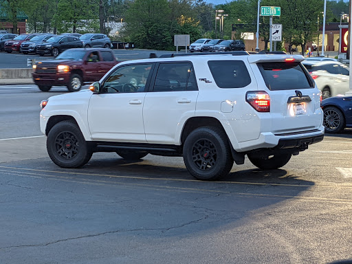 Toyota Dealer «Joseph Toyota of Cincinnati», reviews and photos, 9101 Colerain Ave, Cincinnati, OH 45251, USA