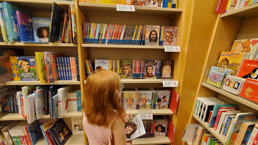 Book Store «Barnes & Noble Bookstores», reviews and photos, 2325 S Stemmons Fwy #401, Lewisville, TX 75067, USA