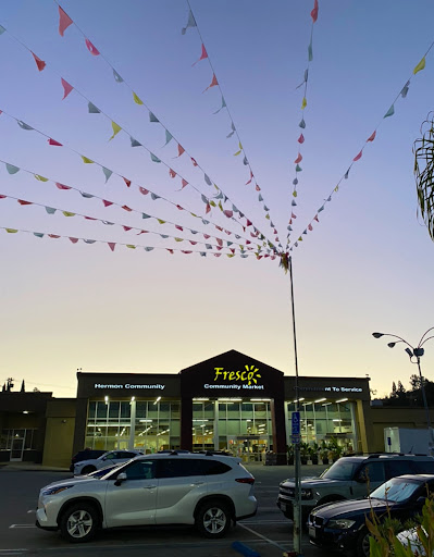 Gourmet Grocery Store «Fresco Community Market», reviews and photos, 5914 Monterey Rd, Los Angeles, CA 90042, USA