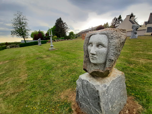 attractions Parc des sculptures contemporaines Saint-Michel-de-Montjoie