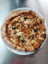 Plats et boissons du Pizzeria MEILLEURE PIZZA Blagnac - n°2