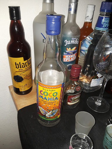 Liquor Store «1003 Liquors», reviews and photos, 833 Cypress Pkwy, Kissimmee, FL 34759, USA