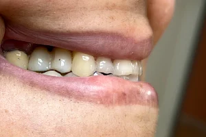 Cabinet Dentaire - Drs ALI image