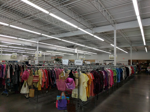 Thrift Store «Maj-R Thrift Discount Stores Olathe», reviews and photos, 875 S Parker St, Olathe, KS 66061, USA