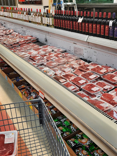 Grocery Store «R-N Market», reviews and photos, 6670 N Cedar Ave, Fresno, CA 93710, USA