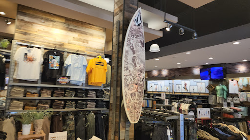 Clothing Store «Tillys», reviews and photos, 27150 Alicia Pkwy, Laguna Niguel, CA 92677, USA