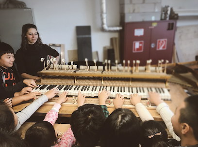 Yuxues Klavierstudio
