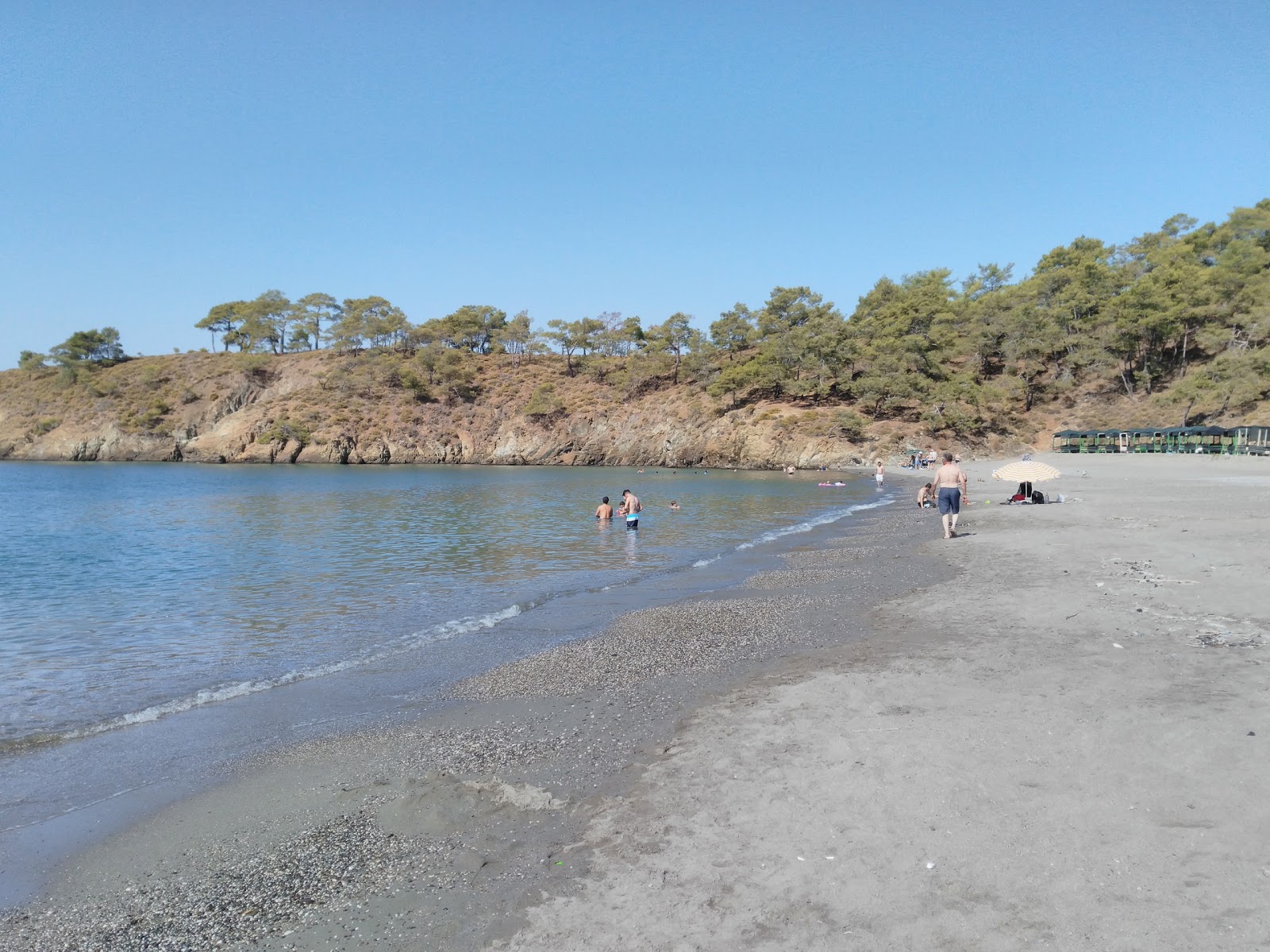 Photo of Karaot beach amenities area