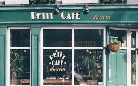 Petit Café Du Coin image