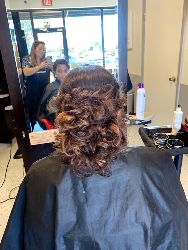 Hair Salon «Quick Stop Barber and Beauty», reviews and photos, 3541 N Lecanto Hwy, Beverly Hills, FL 34465, USA