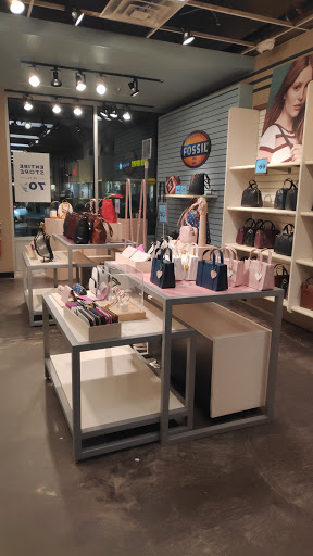 Watch Store «Fossil Store», reviews and photos, 11211 120th Ave, Pleasant Prairie, WI 53158, USA