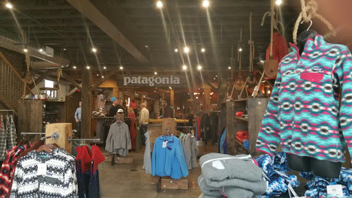 Outdoor Sports Store «Red Fox Outfitters», reviews and photos, 234 N Leroy St, Fenton, MI 48430, USA