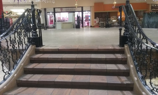 Shopping Mall «Desert Sky Mall», reviews and photos, 7611 W Thomas Rd, Phoenix, AZ 85033, USA